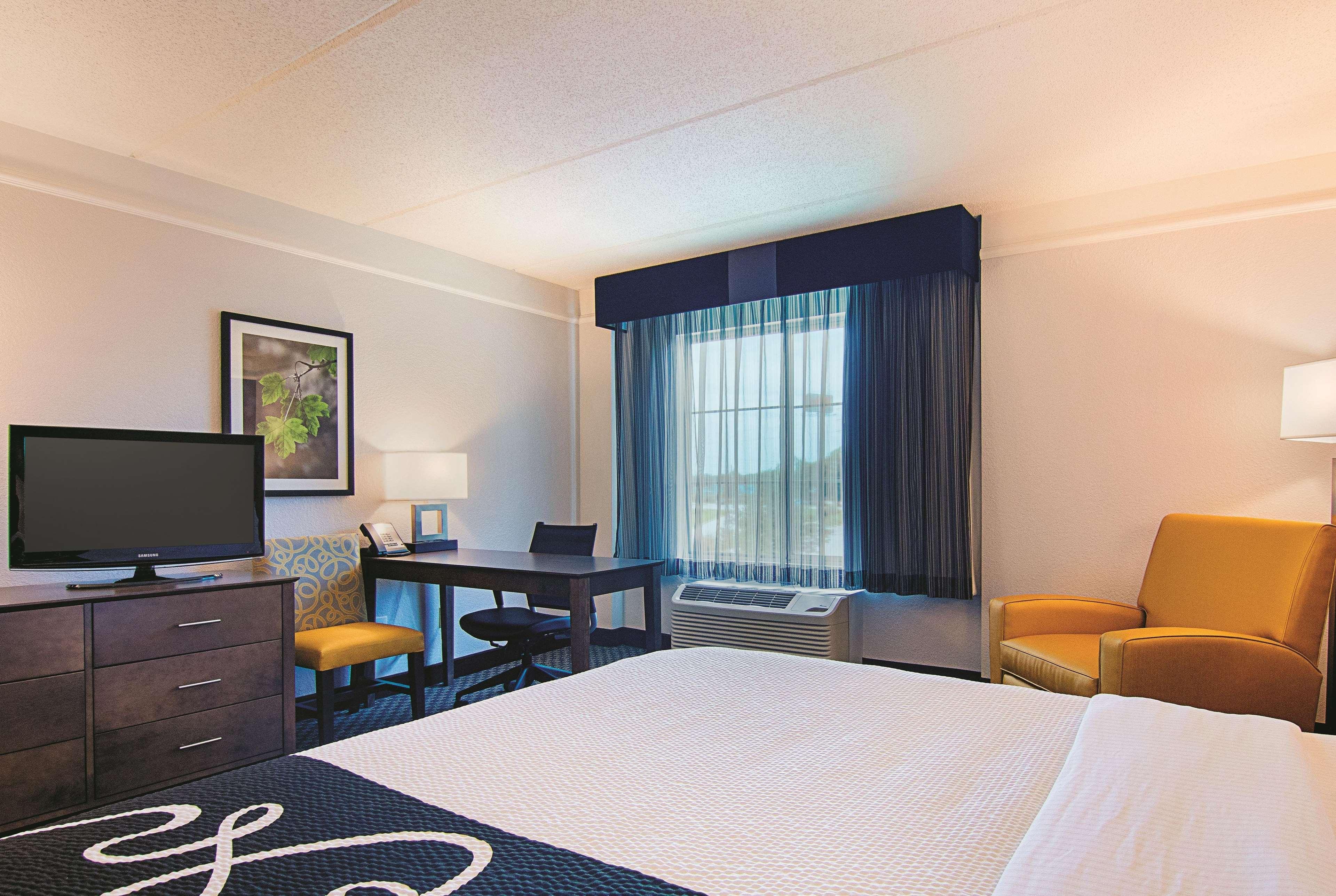 La Quinta By Wyndham Atlanta Conyers Hotel Ngoại thất bức ảnh