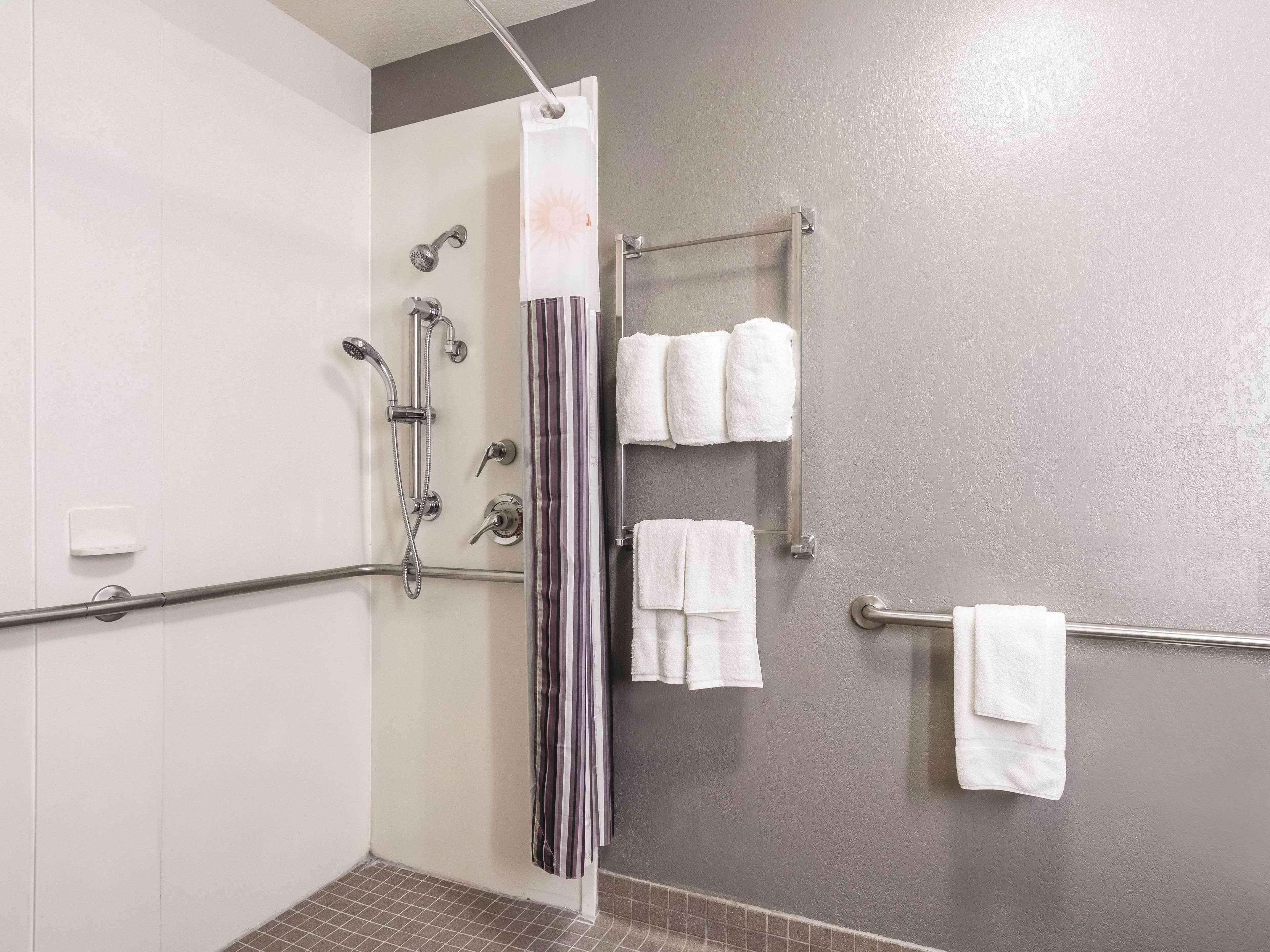 La Quinta By Wyndham Atlanta Conyers Hotel Ngoại thất bức ảnh